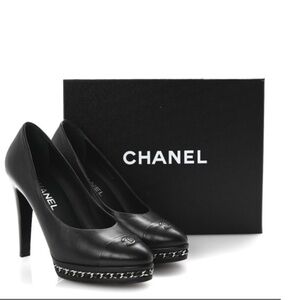 CHANEL Lambskin CC Cap Toe Platform with Silver Chain Pumps 39 Black